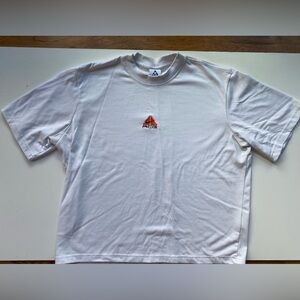 Vintage Nike ACG Boxy White T-Shirt | size medium